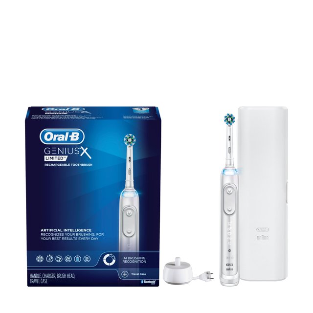 Электрическая зубная щетка Oral-B Genius X 20000N White